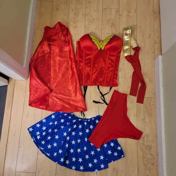 Other - DC Comics Wonder Woman superhero Halloween costume medium